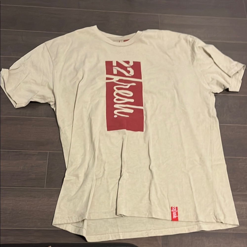 Cream and Red Short Sleeve Tee with Graphic Design